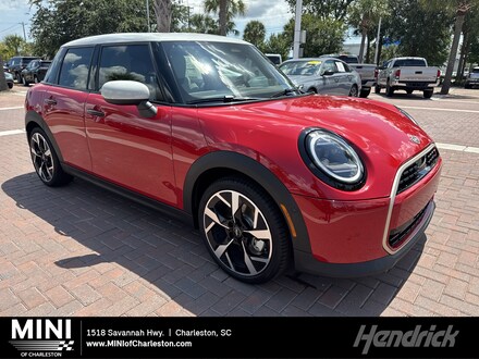 2025 MINI Hardtop 4 Door Signature Plus Hatchback