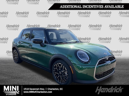 2026 MINI 4 Door Signature Plus Hatchback