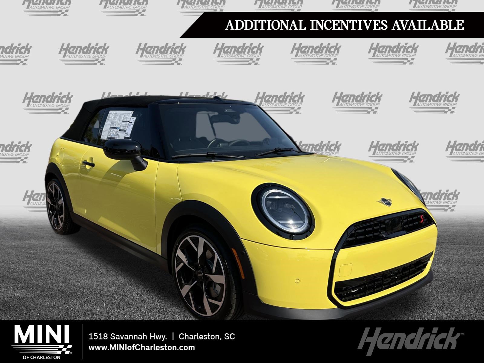 2026 MINI Convertible Cooper S Signature's photo