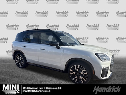 2026 MINI Countryman Iconic SUV