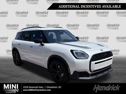 2027 MINI Countryman Signature Plus SUV