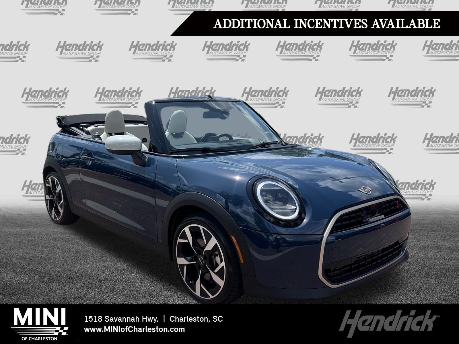 2026 MINI Convertible Cooper S's photo