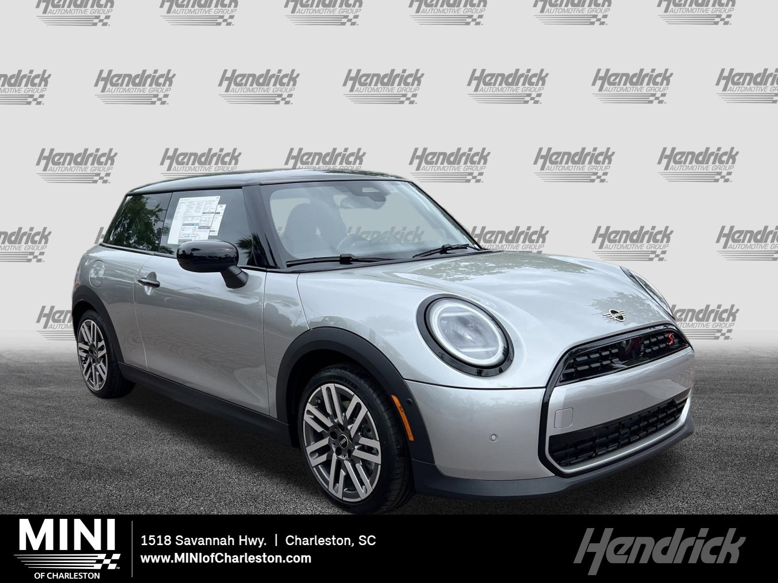 2026 MINI Hardtop Cooper S Signature's photo
