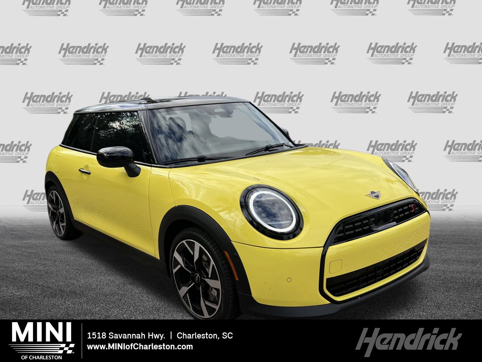 2026 MINI Hardtop 2 Door S's photo