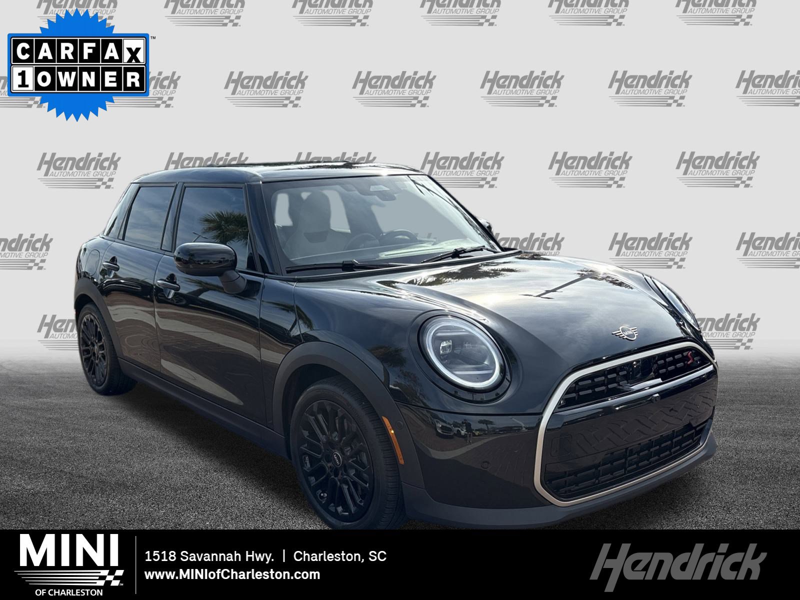 2025 MINI Hardtop 4 Door S's photo
