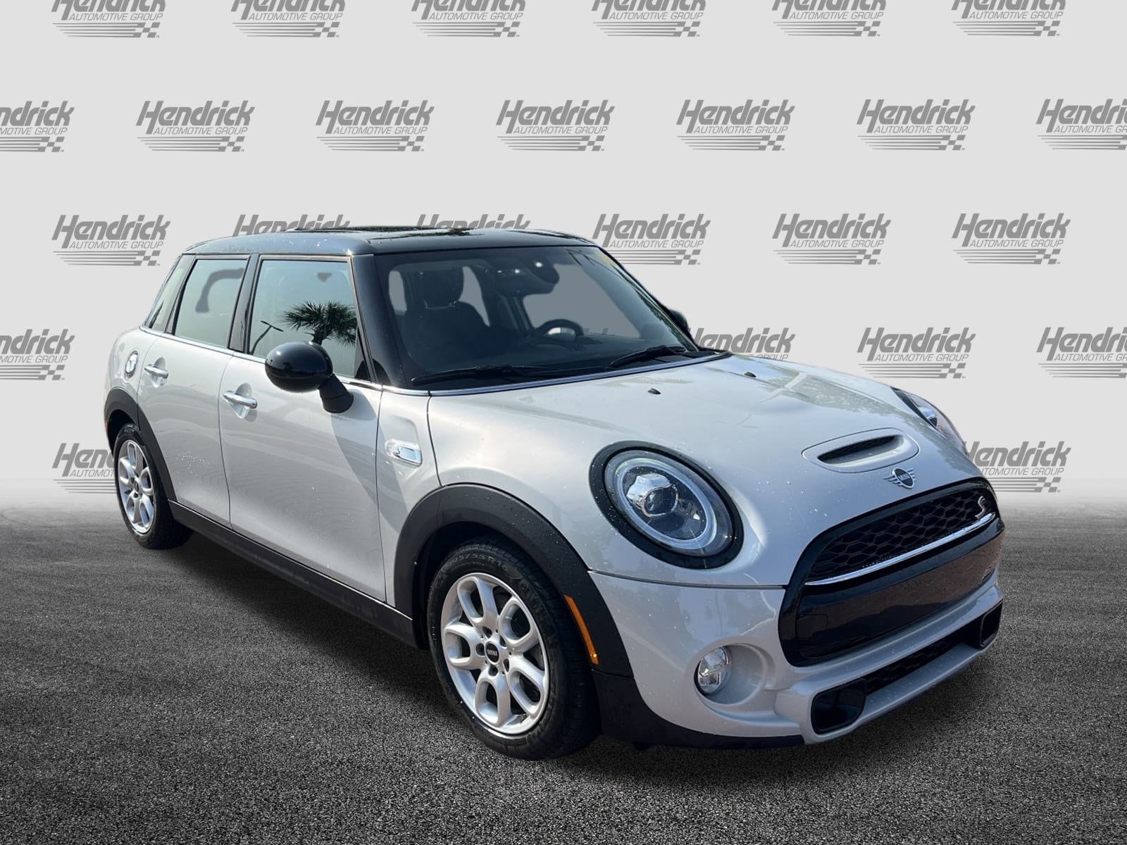 Used 2019 MINI Hardtop 4 Door S with VIN WMWXU3C58K2H55657 for sale in Charleston, SC