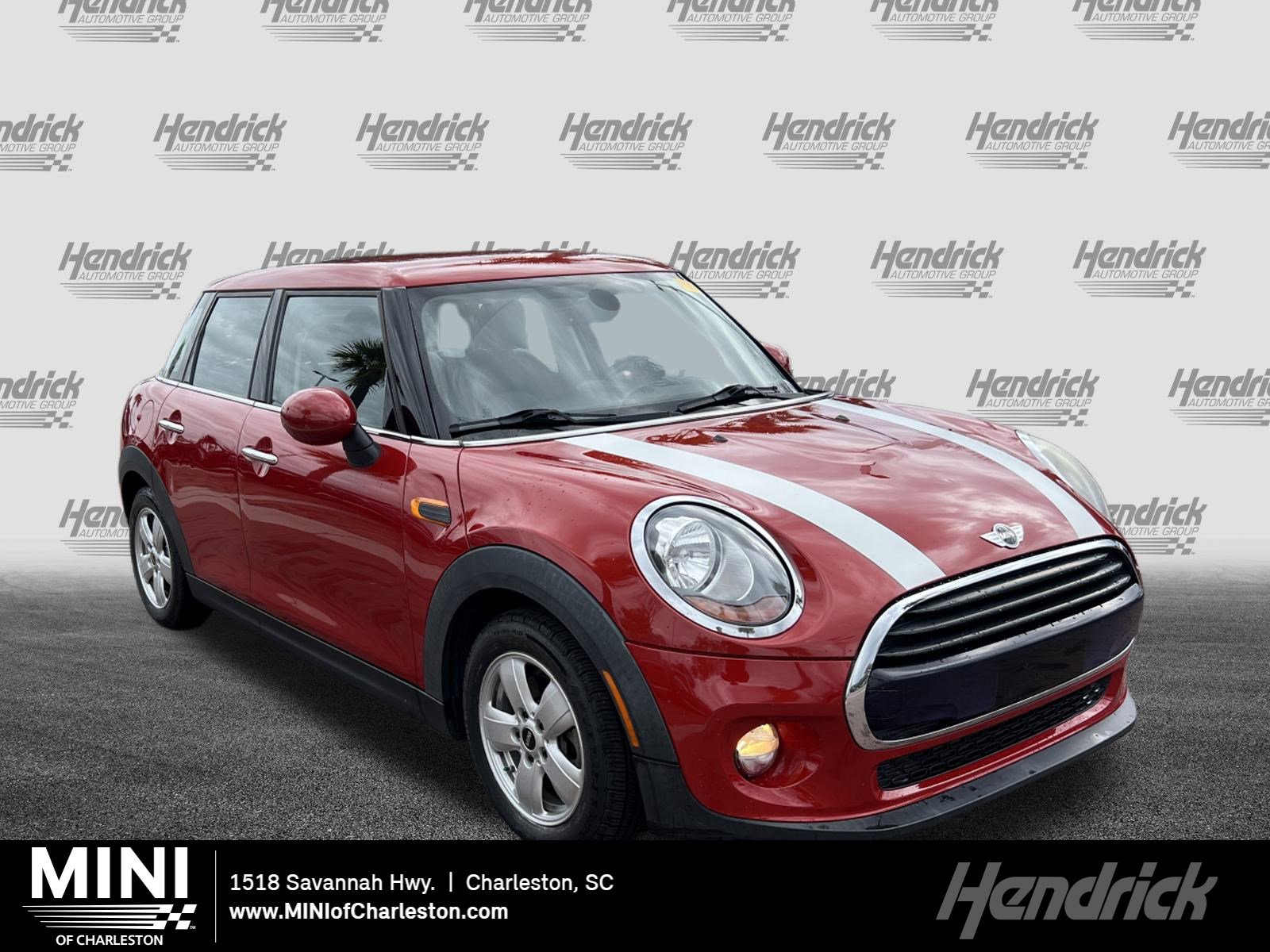 2017 MINI Cooper Base's photo