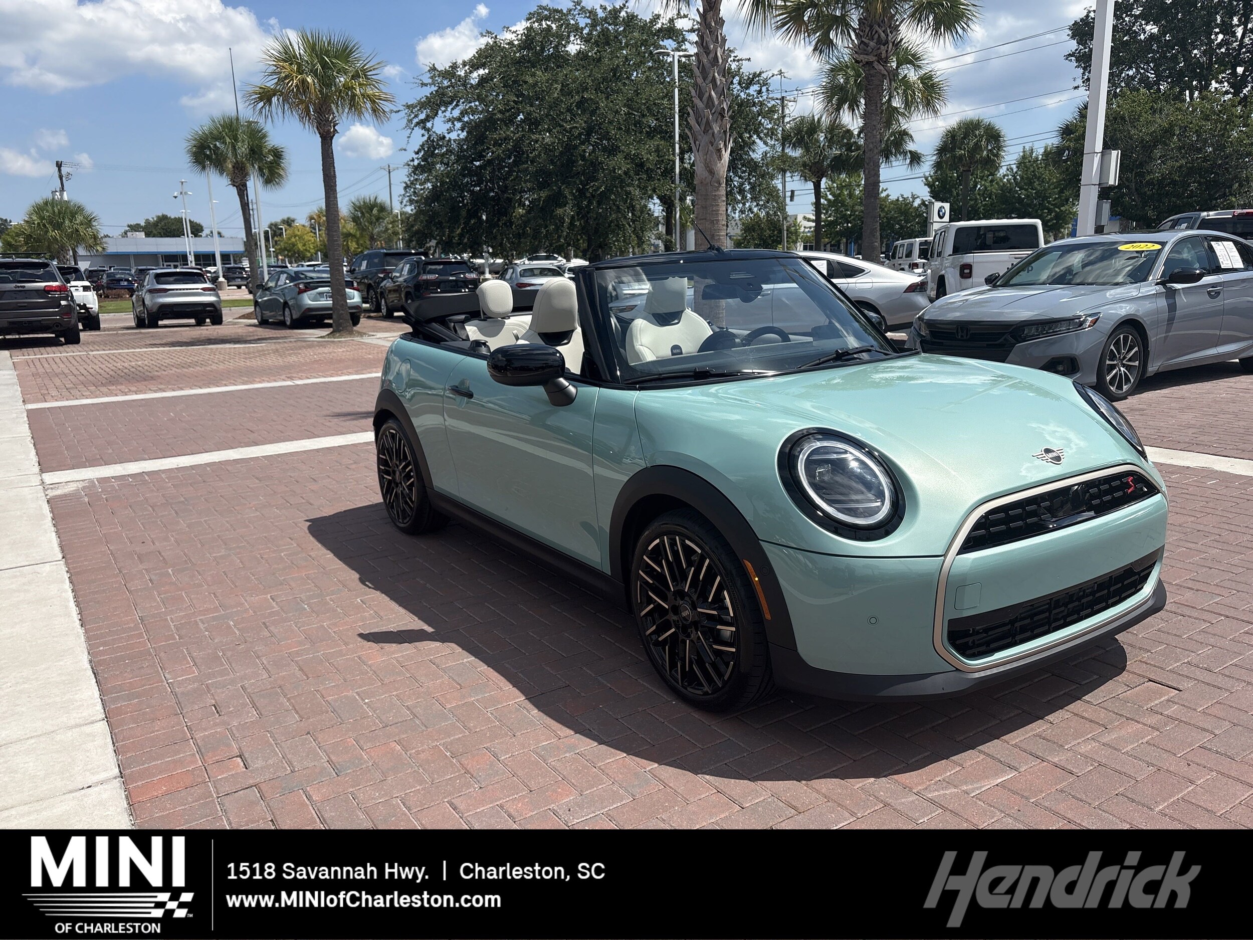 2025 MINI Convertible Convertible 