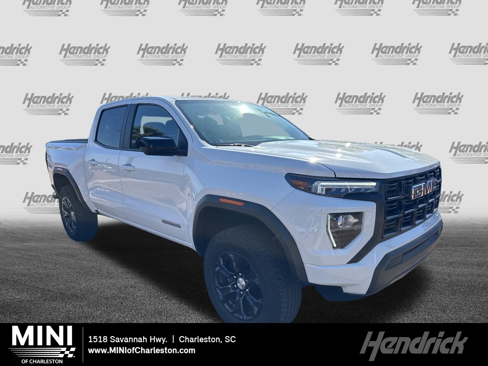 2023 GMC Canyon Elevation's photo