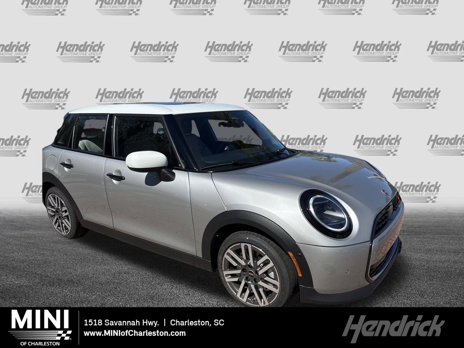 2026 MINI Hardtop 4 Door S's photo