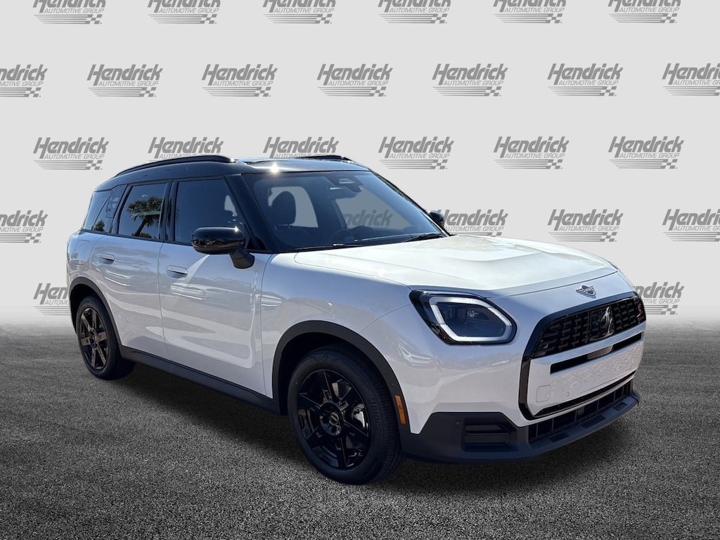 New 2026 MINI Countryman Signature Plus SUV