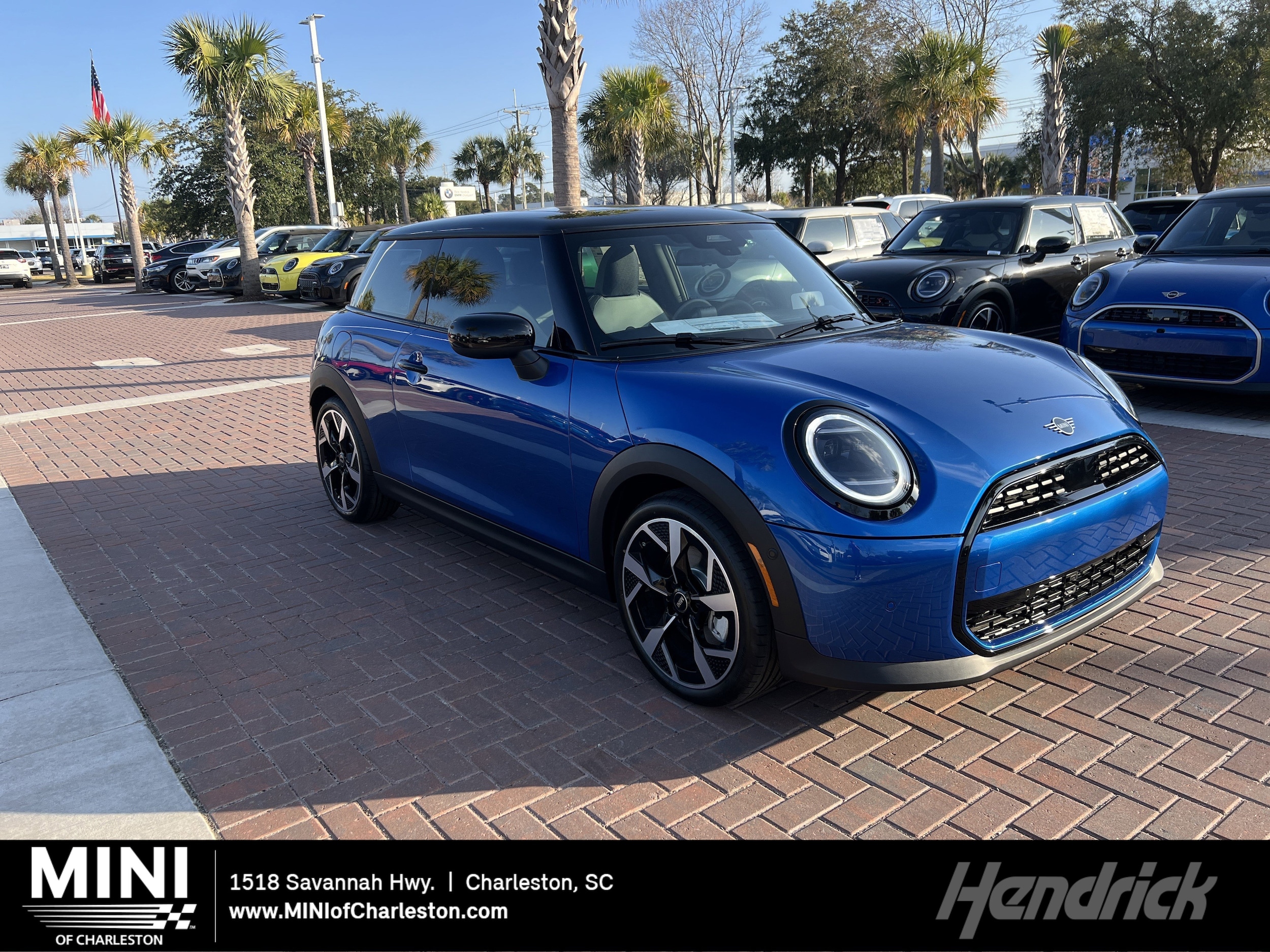 2026 MINI Hardtop 2 Door's photo