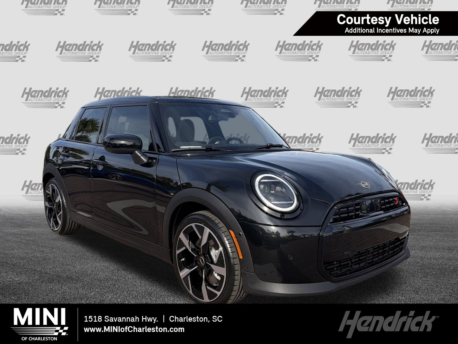 2026 MINI Hardtop Cooper S Signature's photo