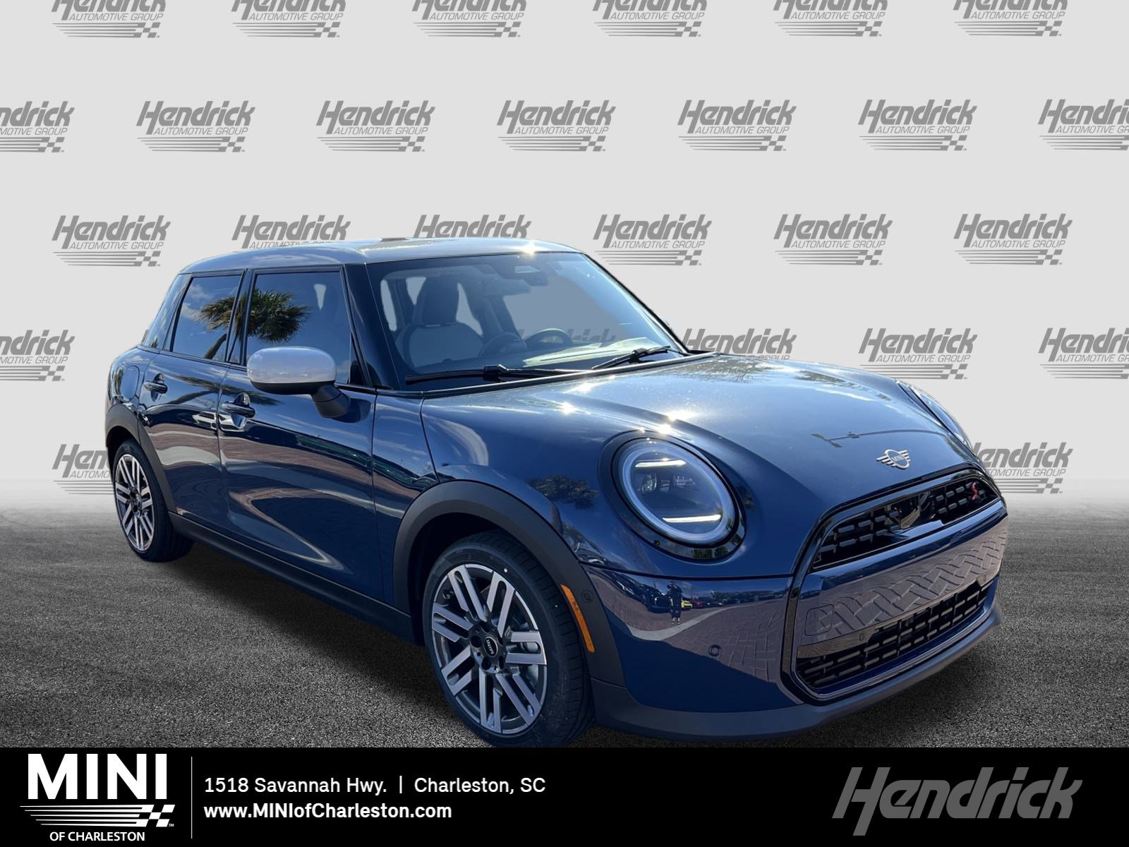 2026 MINI Hardtop 4 Door S's photo