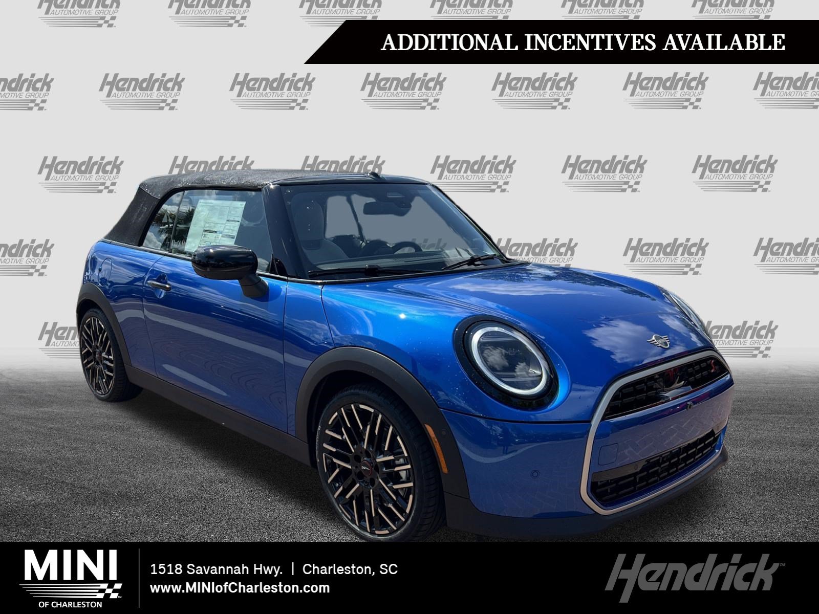 2026 MINI Convertible Cooper S's photo