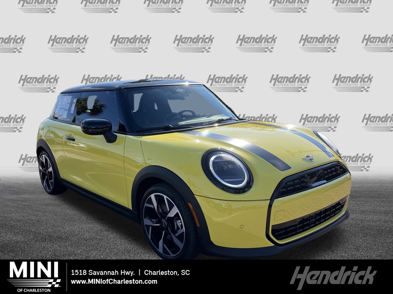 2026 MINI Hardtop 2 Door S's photo