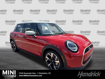 2025 MINI Hardtop 4 Door Signature Plus Hatchback