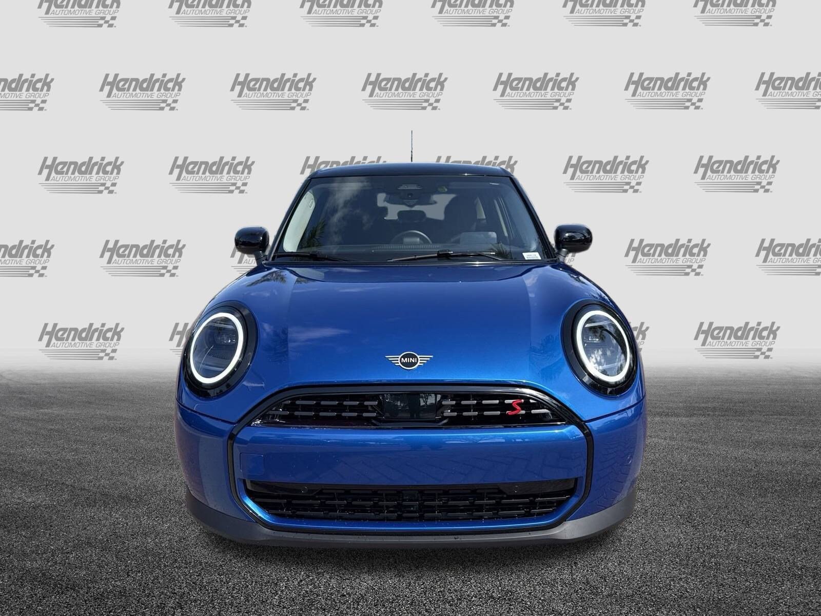 2025 Mini Cooper 4 Door Hardtop S photo 3
