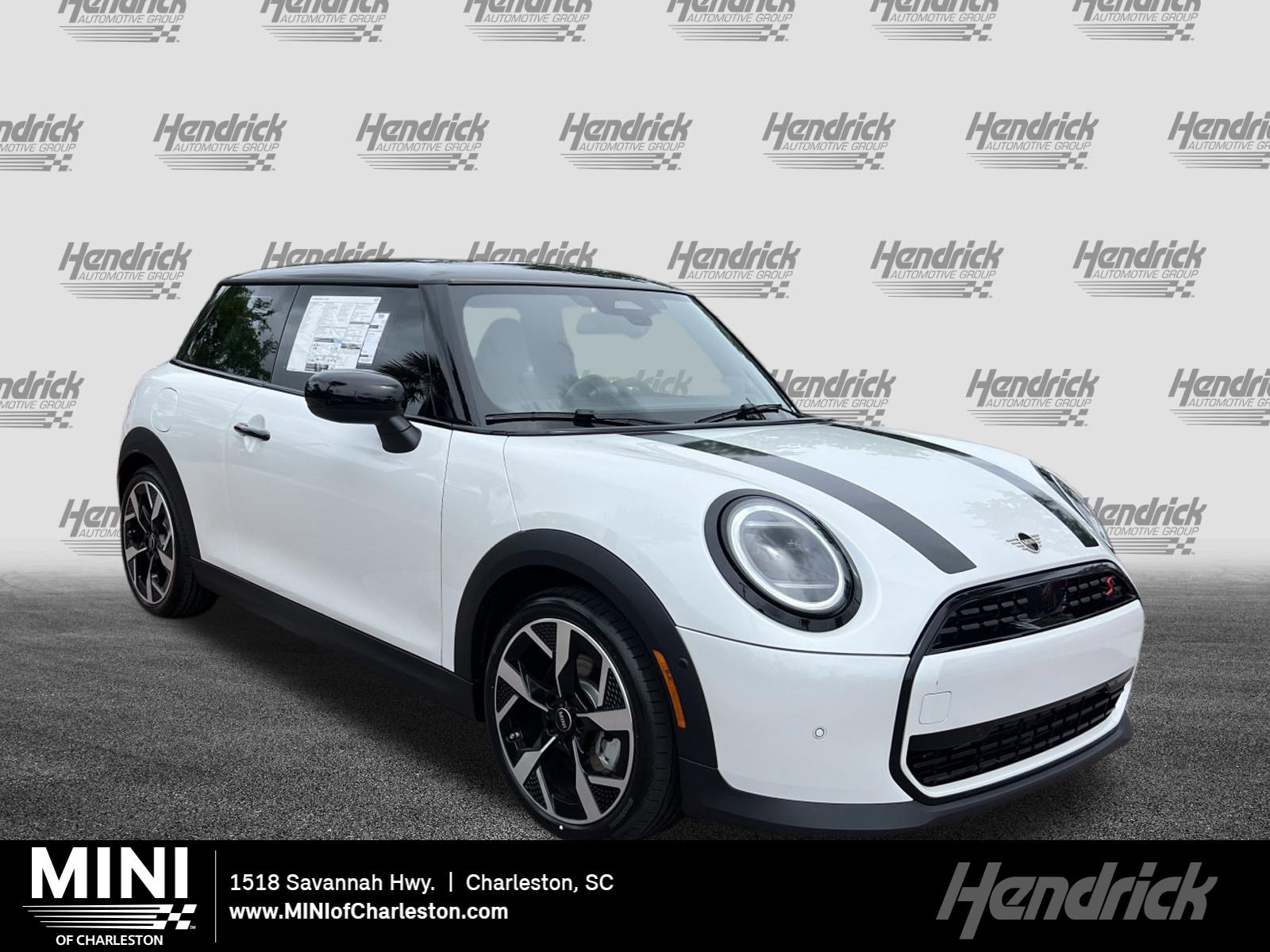 2026 MINI Hardtop Cooper S Signature's photo