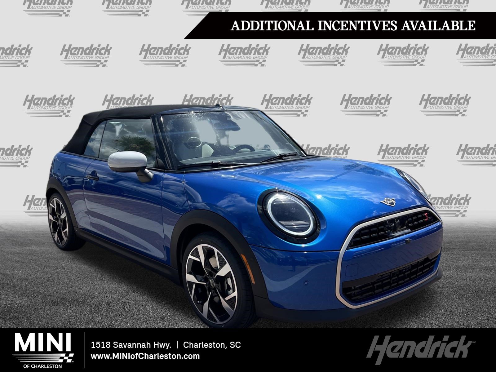 2026 MINI Convertible Cooper S's photo