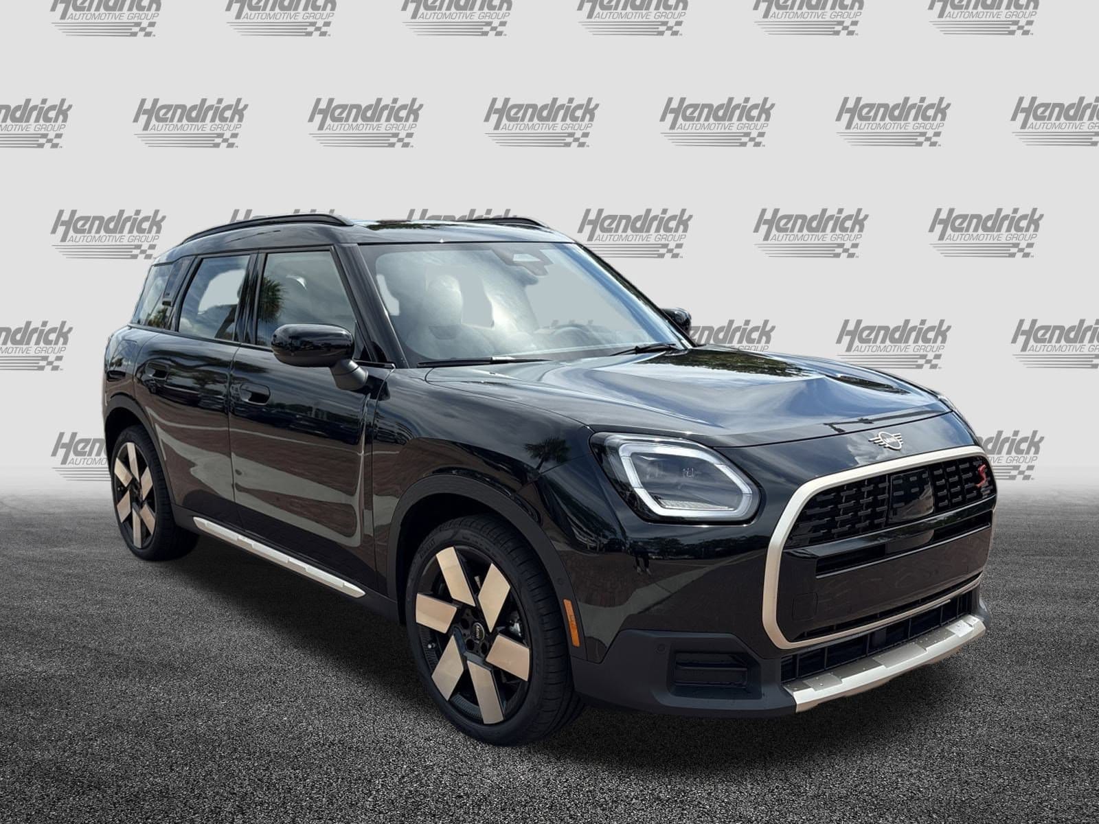 2025 MINI Countryman S ALL4 photo 2