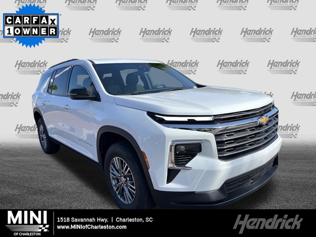 Used 2025 Chevrolet Traverse FWD LT SUV