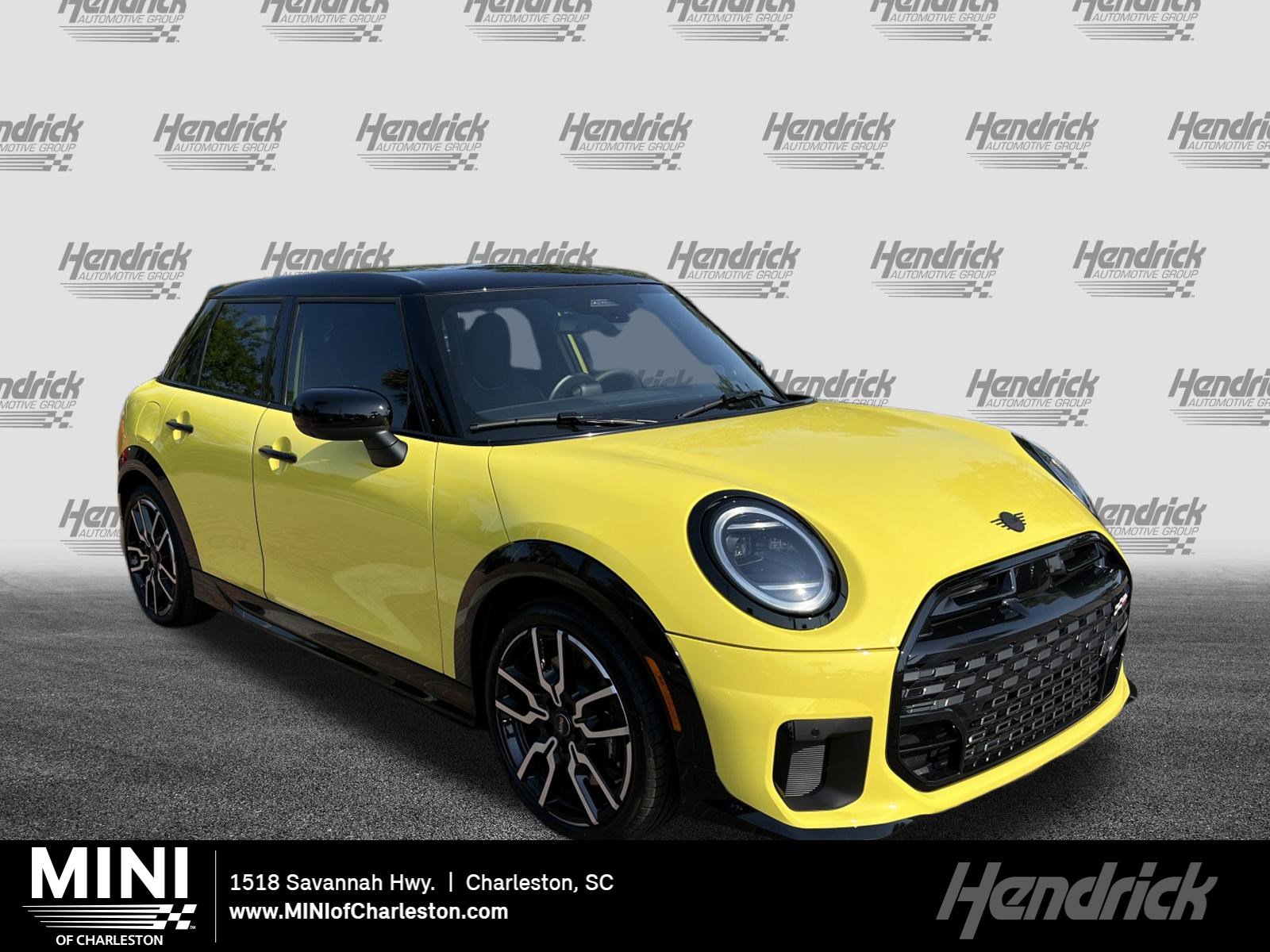 2026 MINI Hardtop Cooper S's photo