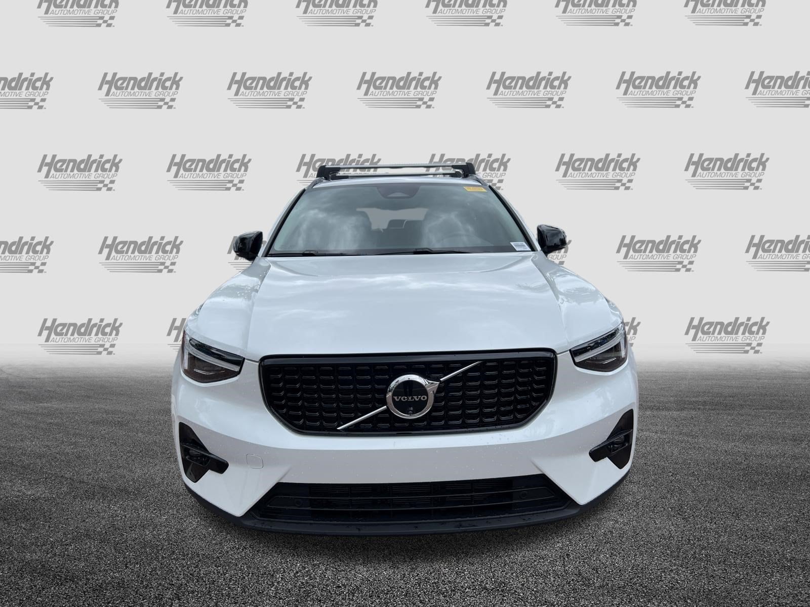 Volvo XC40 Ultra Dark Theme