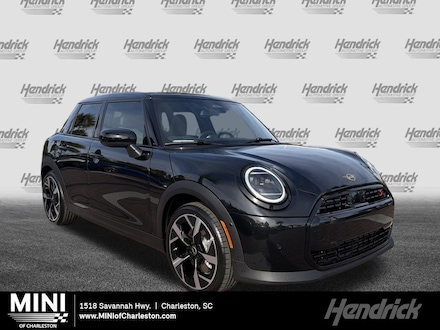 2026 MINI 4 Door Signature Plus Hatchback