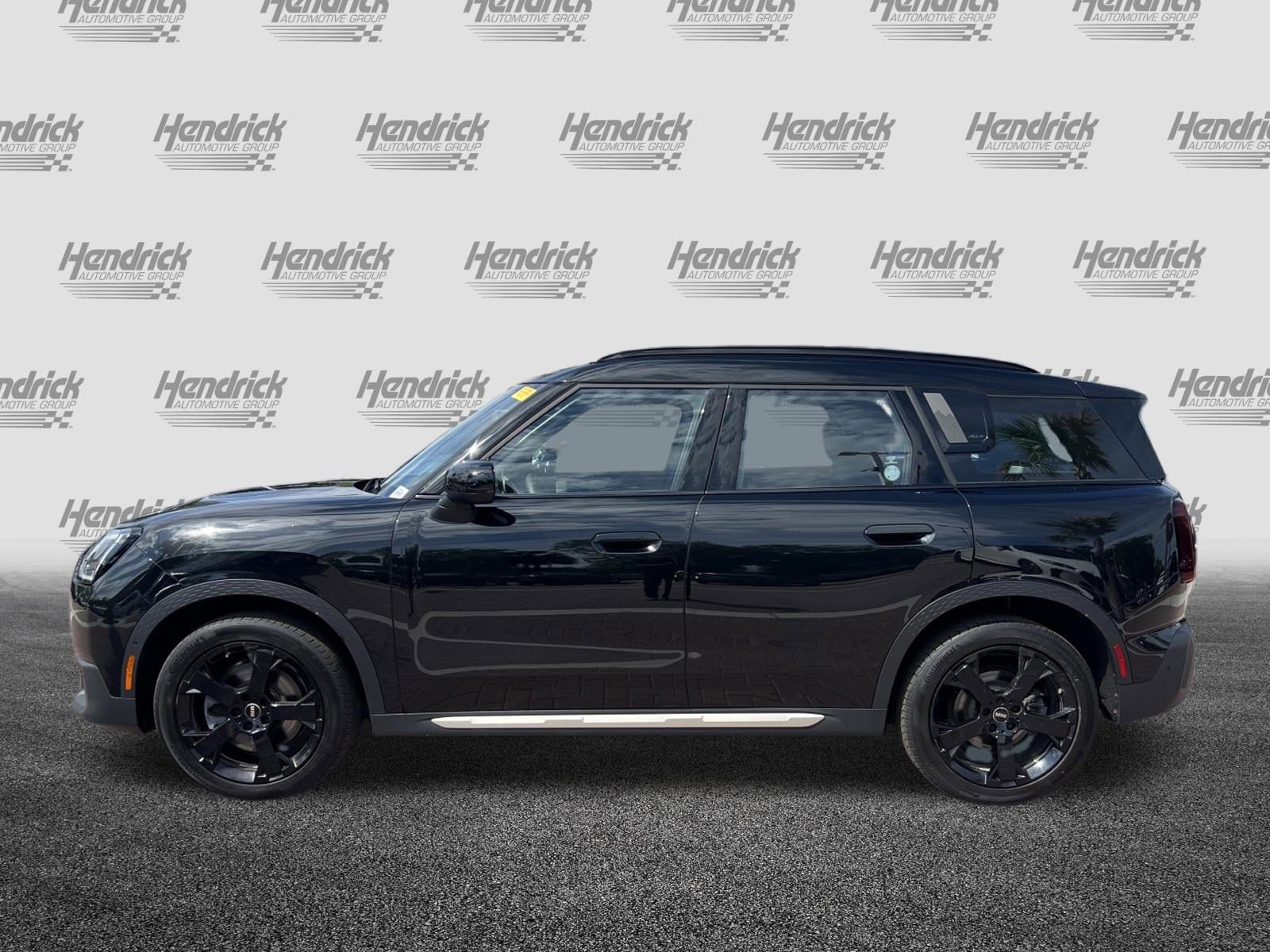2025 MINI Countryman S ALL4 photo 6