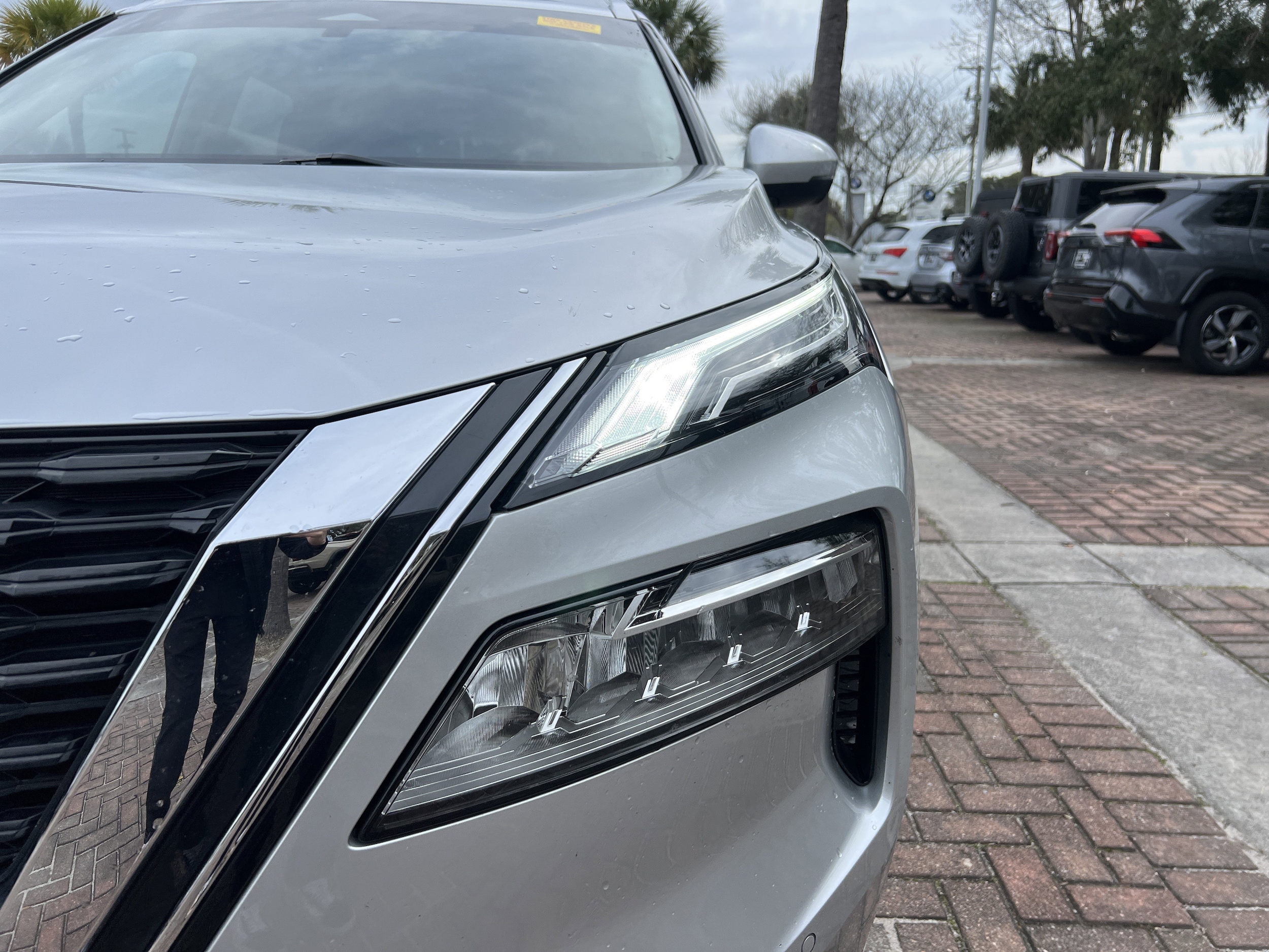 2023 Nissan Rogue Platinum photo 4