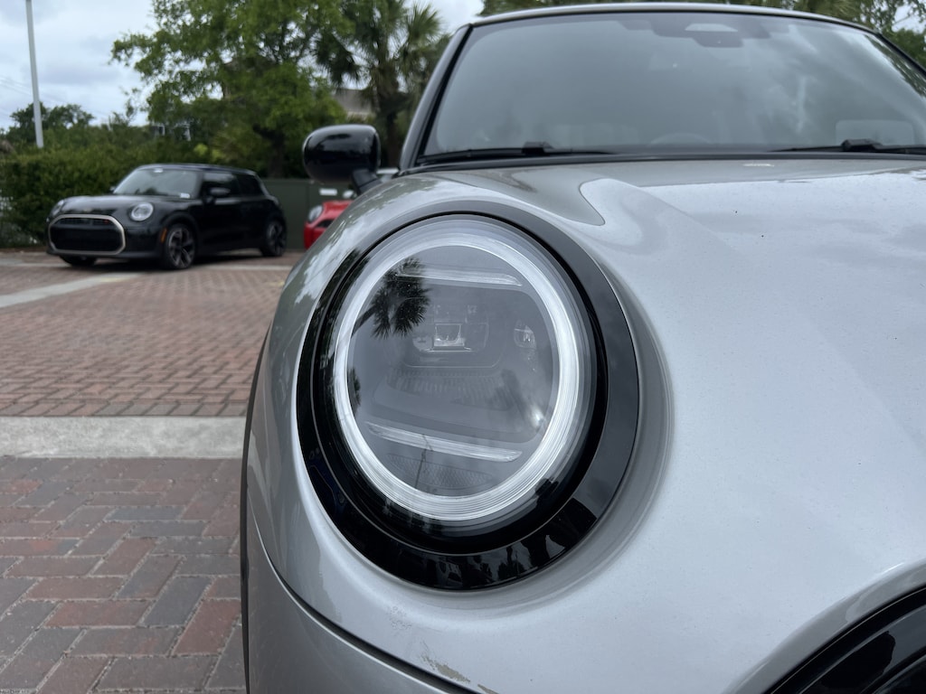 New 2026 MINI 2 Door Signature Plus Hatchback