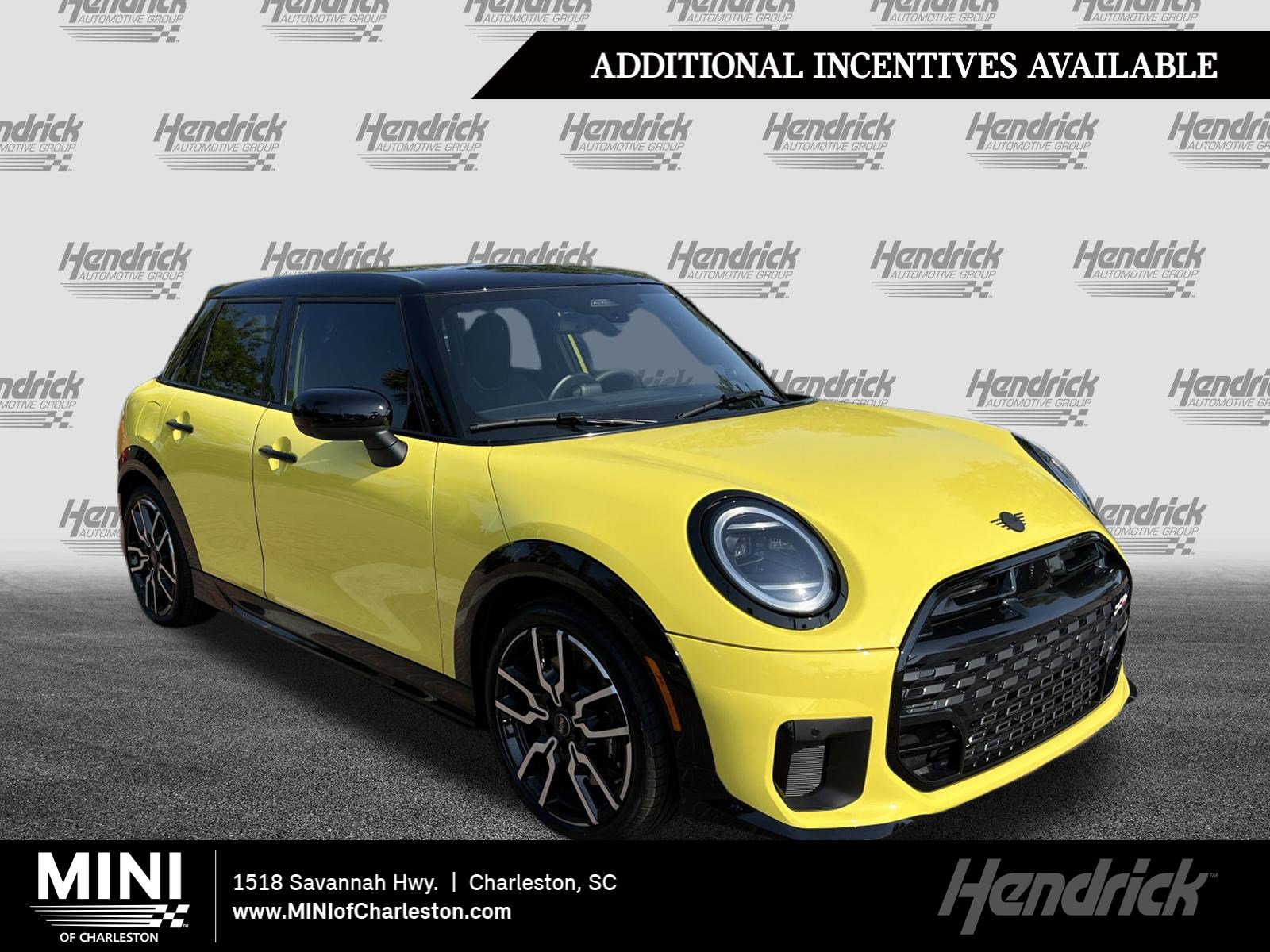 2026 MINI Hardtop Cooper S's photo