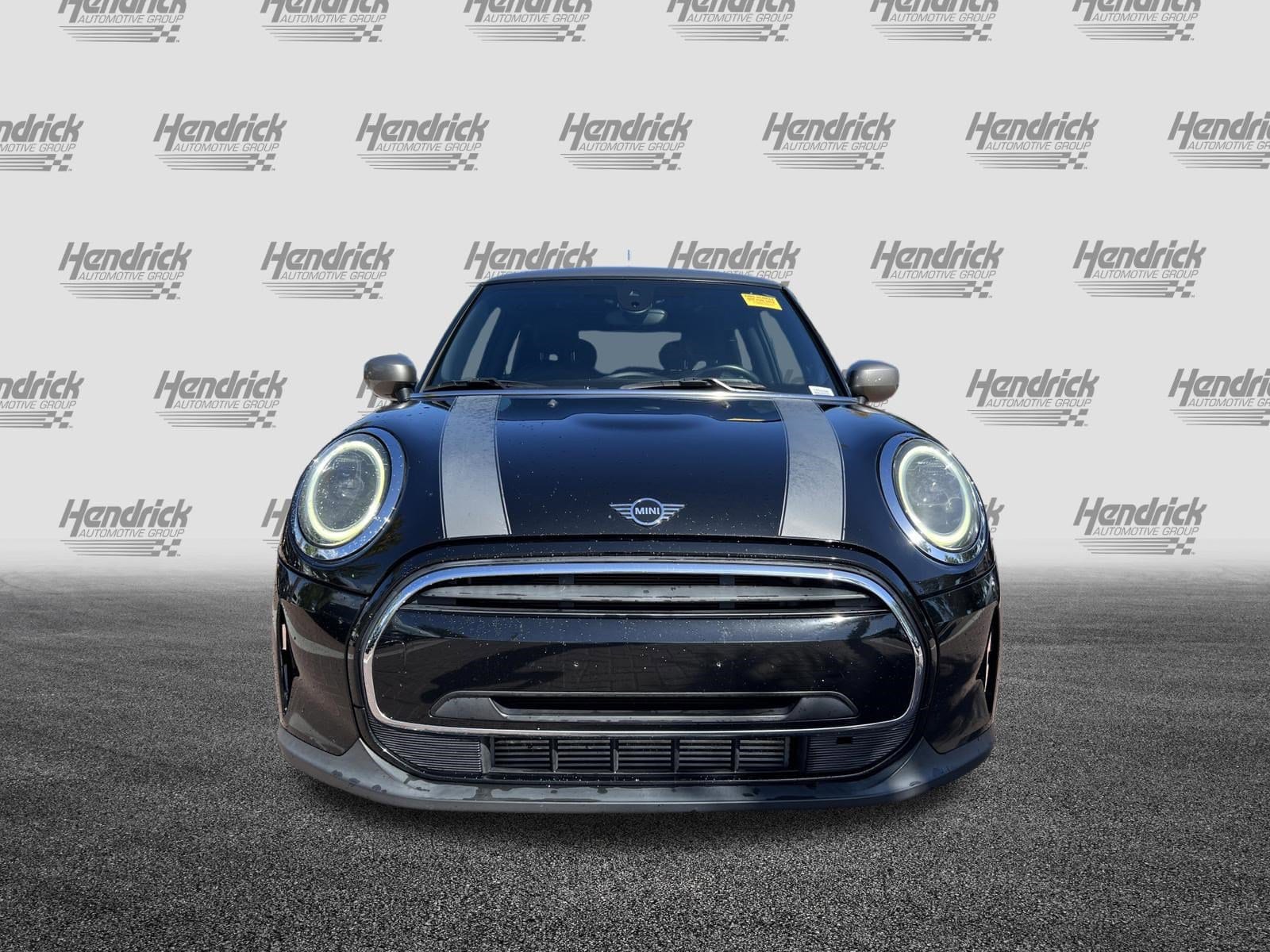 2022 MINI Hardtop 2 Door Cooper photo 2