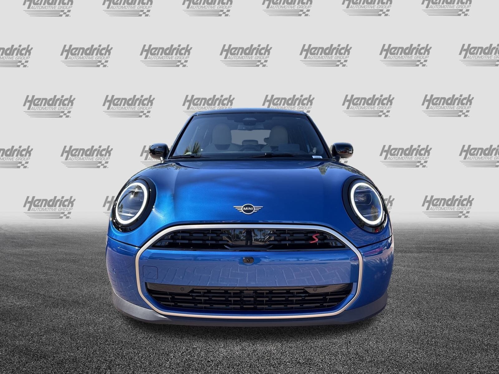 2026 Mini Cooper S Iconic photo 3