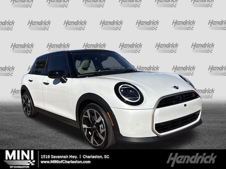 2026 MINI 4 Door Iconic Hatchback