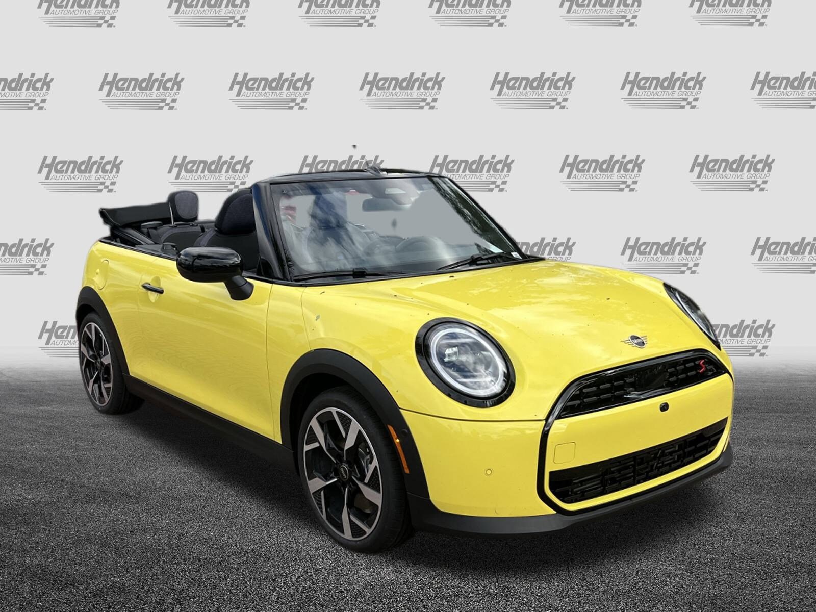 2026 Mini Cooper Convertible Iconic photo 2