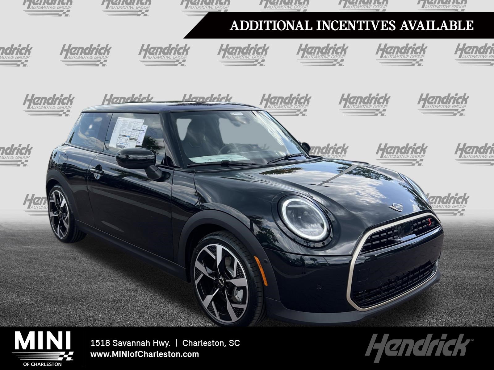 2026 MINI Hardtop Cooper S Signature's photo