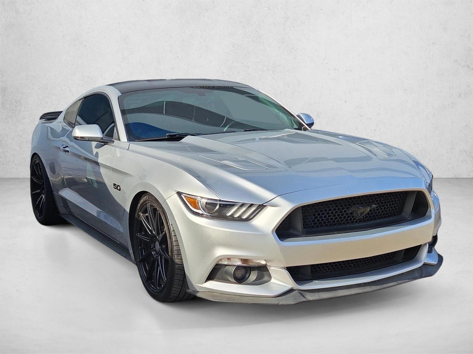 2016 Ford Mustang GT Premium photo 3