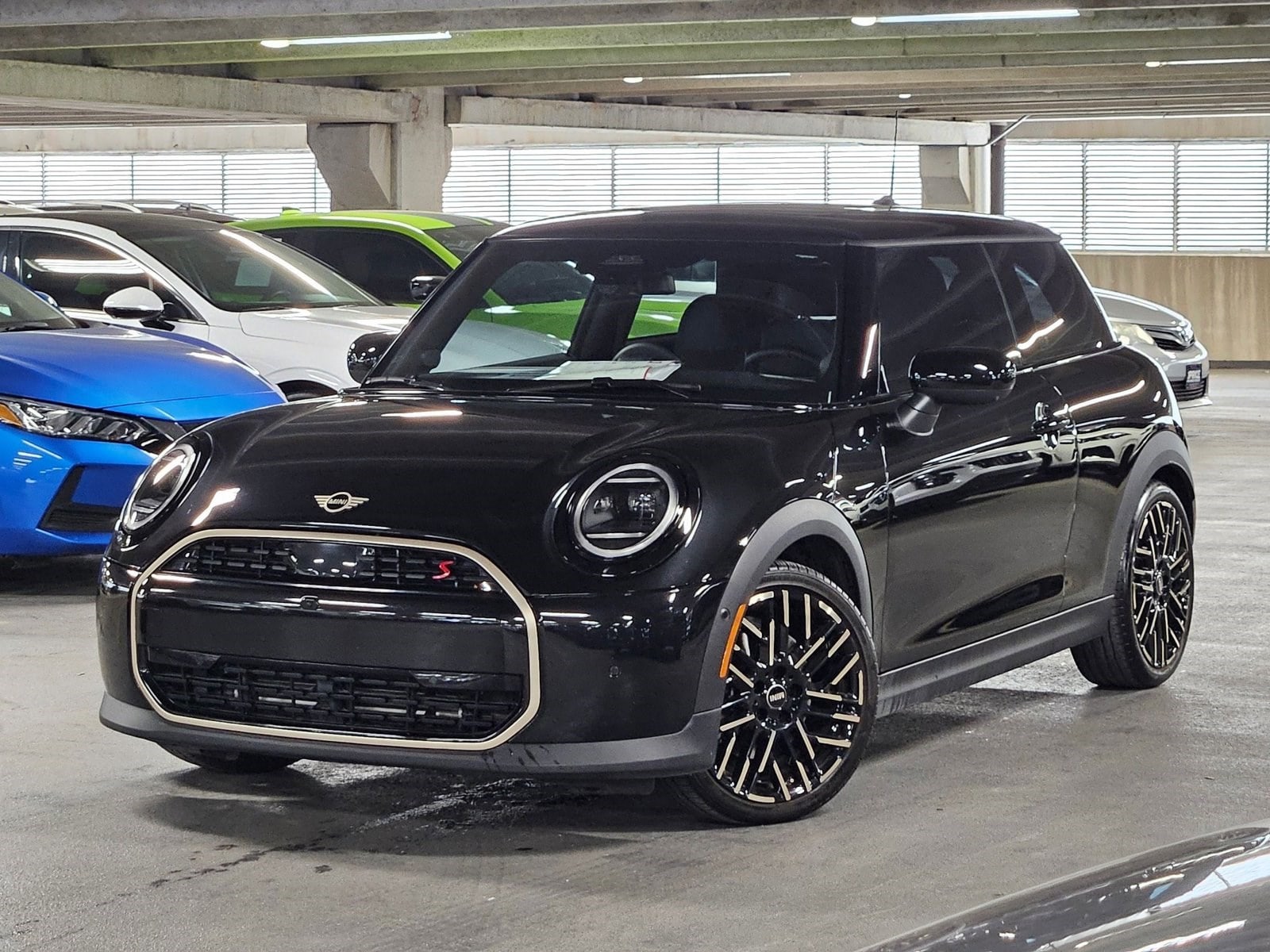 2025 MINI Hardtop Cooper S's photo