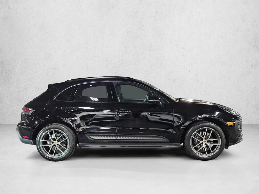 Used 2022 Porsche Macan  Sport Utility