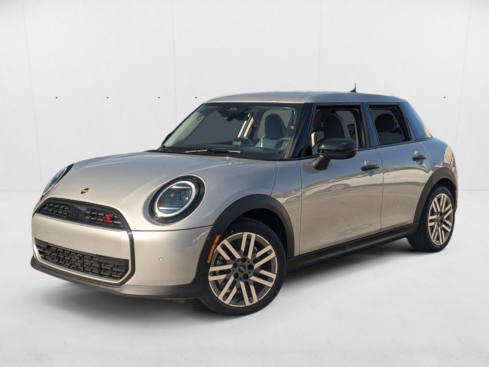 2025 MINI Hardtop Cooper S's photo