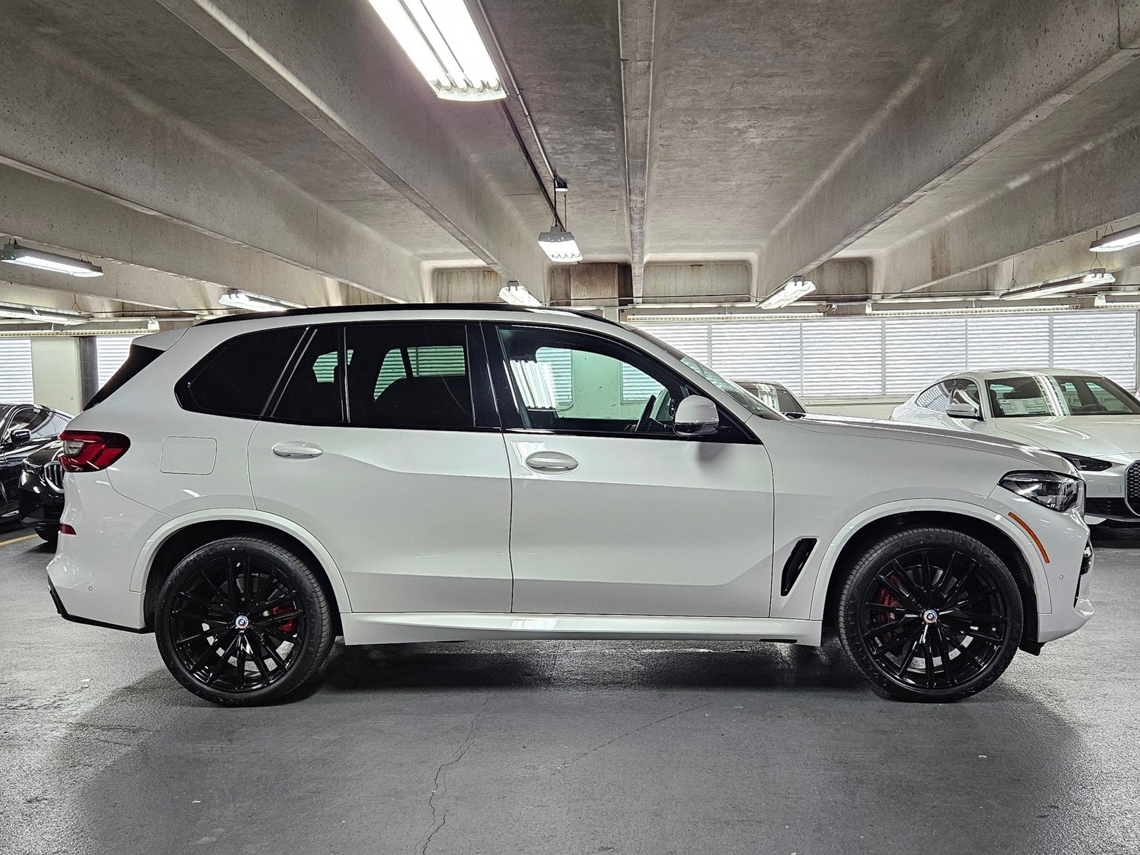 2022 Bmw X5 M50i photo 4