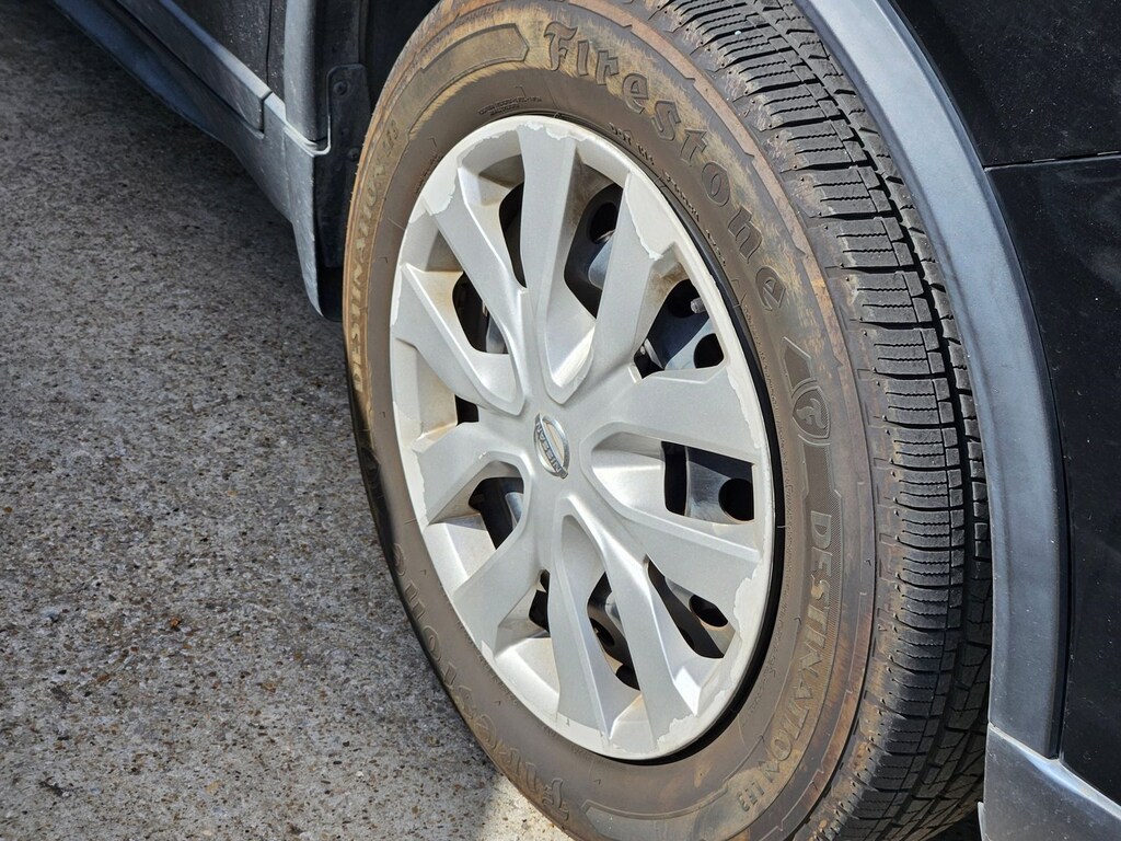 Used 2018 Nissan Rogue S Sport Utility