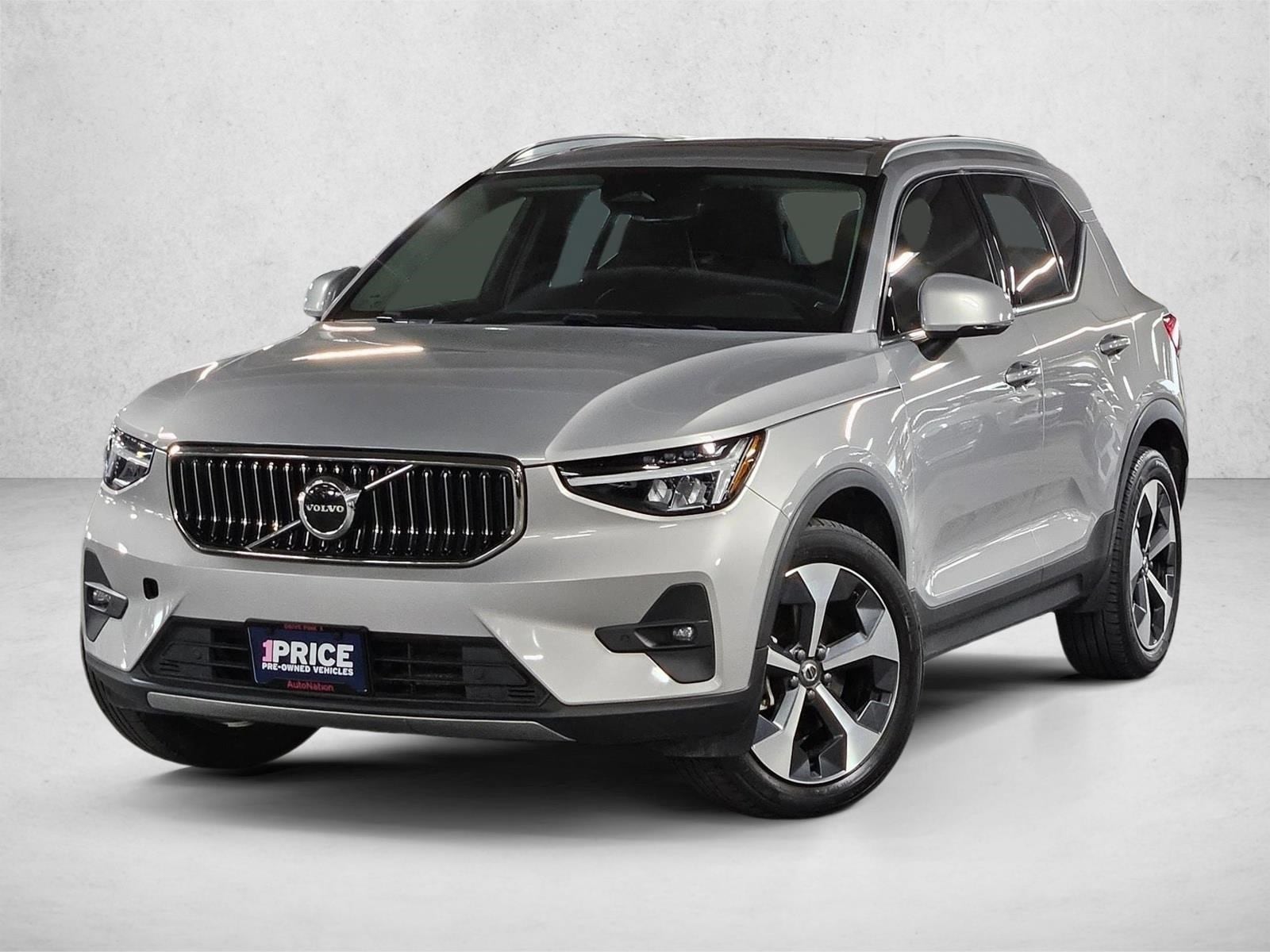 2023 Volvo XC40