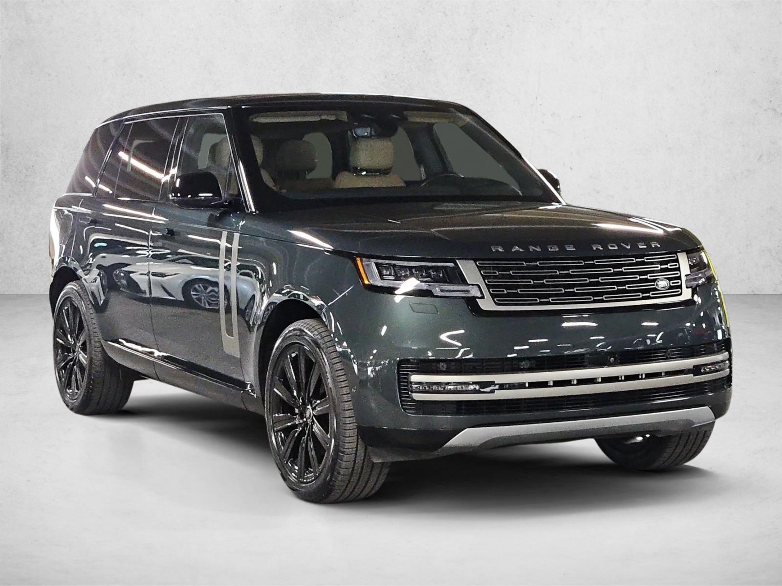 Used 2025 Land Rover Range Rover SE Sport Utility