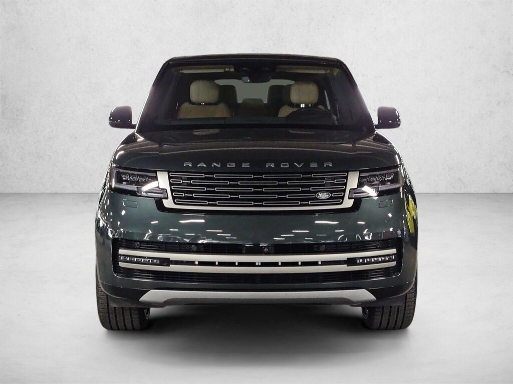 Used 2025 Land Rover Range Rover SE Sport Utility