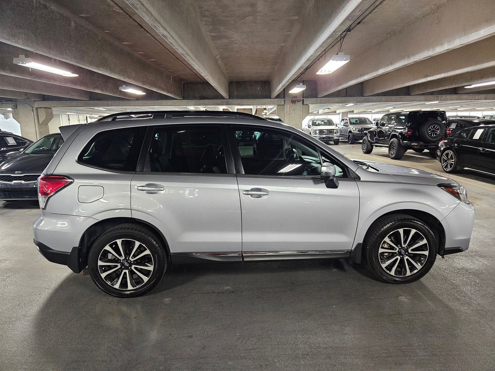 2018 Subaru Forester Touring photo 4