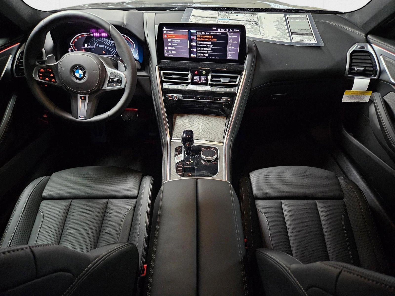 2025 BMW 8 Series 840i - Photo 17