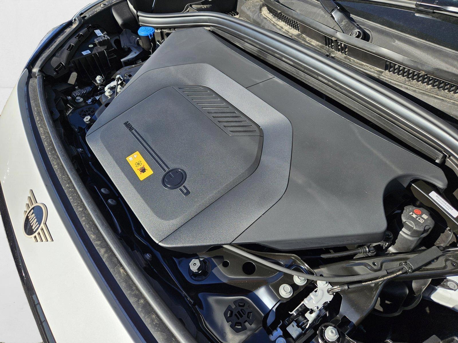 2025 MINI Countryman SE - Photo 18